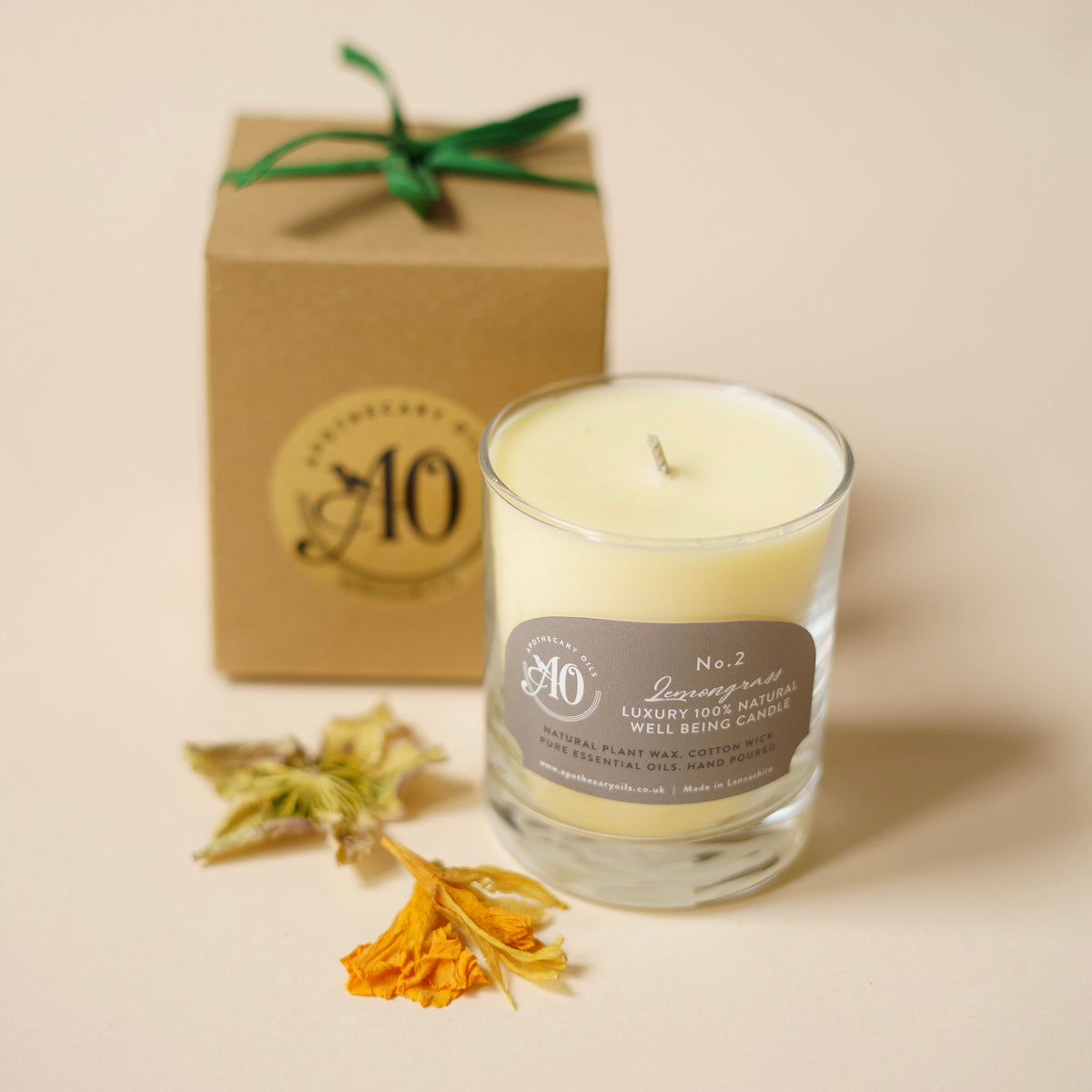 Aromatherapy Candle in No.2 Lemongrass Blend
