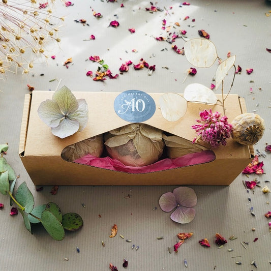 Aromatherapy Bath Bomb Trio Gift Box image 0